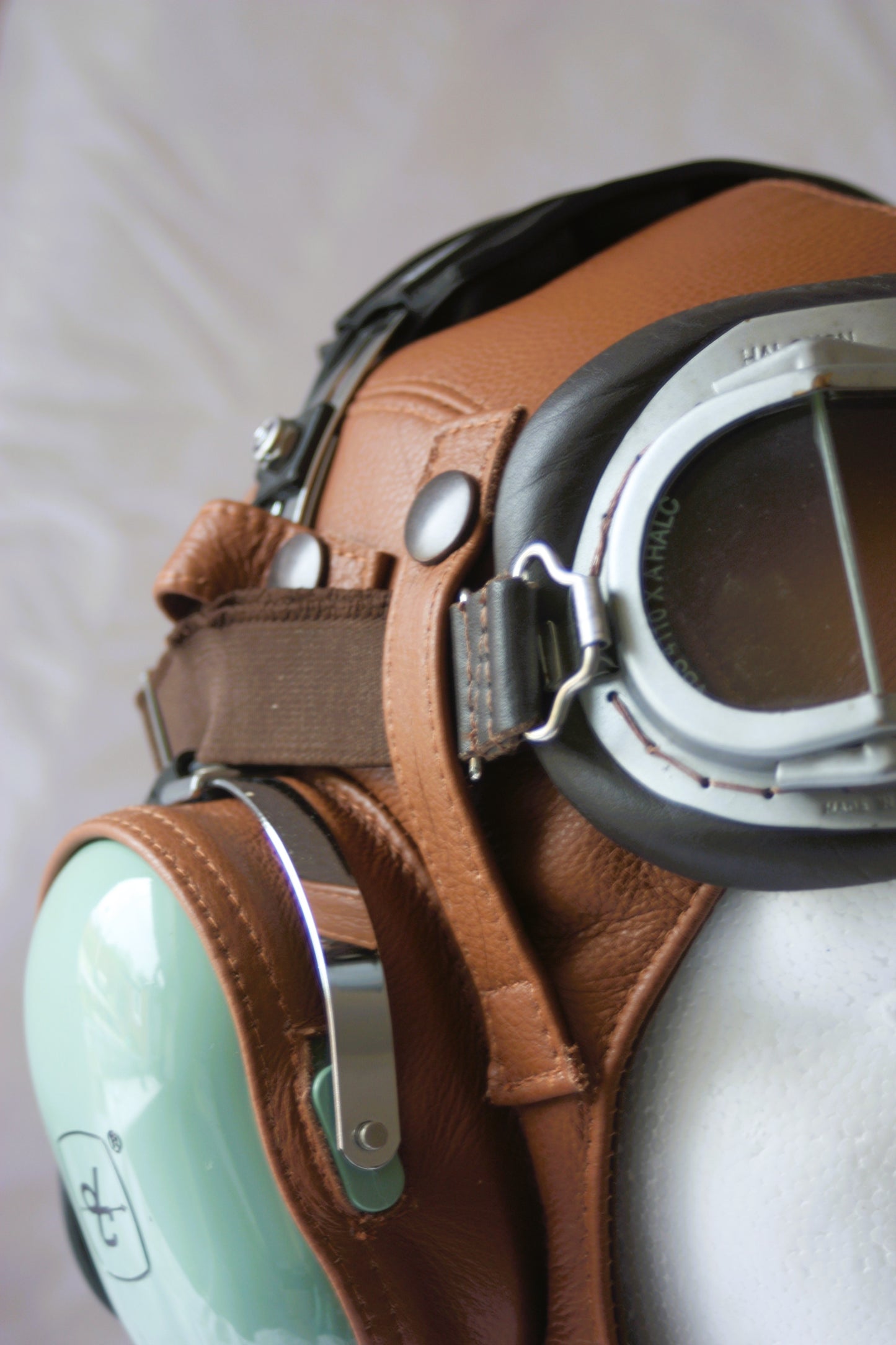 L13b Pilot Leather David Clark Open Cockpit Helmet & Extra Goggle Straps - Leather Driving Helmets