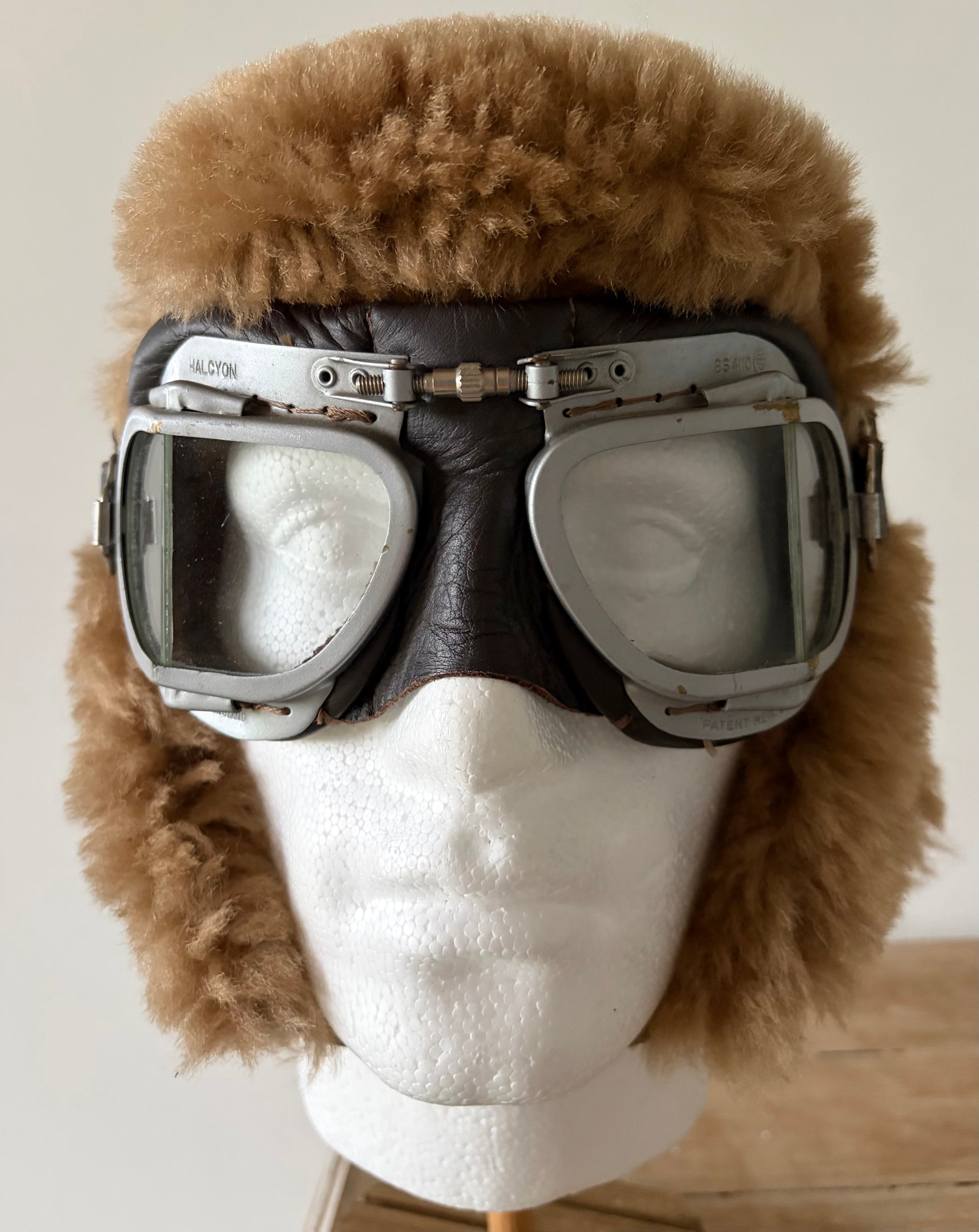 biggles goggles L2a Biggles with back goggle strap